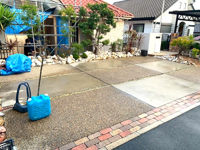 一軒家の解体工事後の駐車場