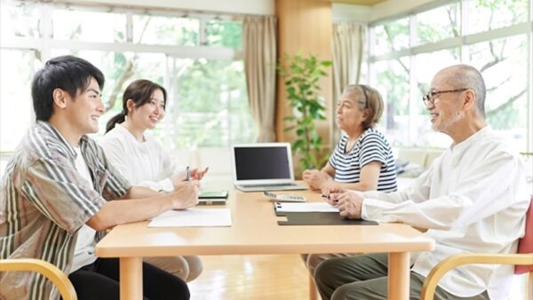 家じまいとは？家を片付けて解体するまでの流れ（解体・供養・相続手続き）を解説します