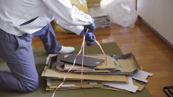 遺品整理から解体までの一連の流れを徹底解説！実家を片付けて取り壊すまでの流れとは