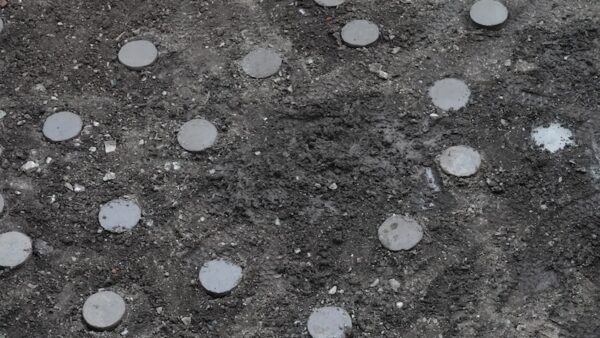 杭抜き工事とは？建物解体後に必要なケース・費用相場・流れをわかりやすく解説