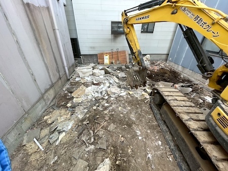 基礎部分のはつり工事