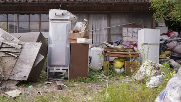 解体工事前の片付けはどこまで必要？残していい物・不要な物を解説します