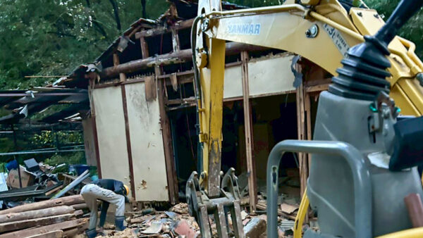 解体費用が業者ごとに違うのはなぜ？見積もり差が出る本当の理由を解説します