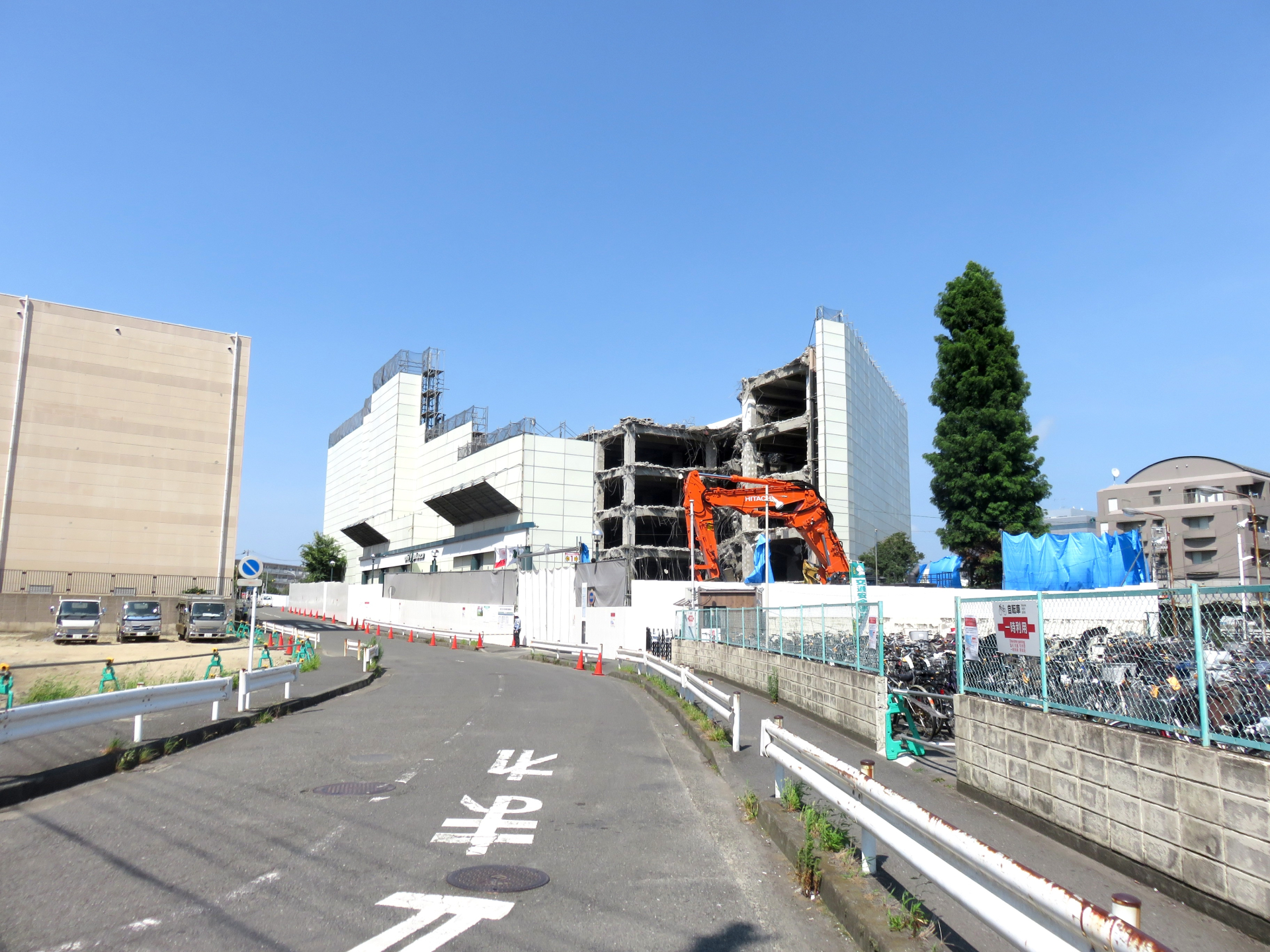 アスベスト調査と解体工事